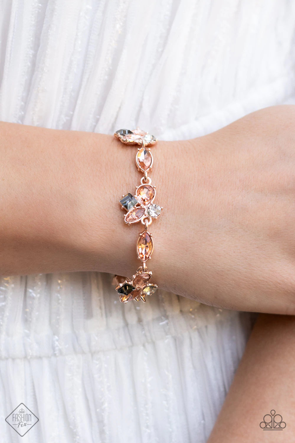 Glimpses Of Malibu - Fashion Fix Set - April 2022 Bracelet Rose Gold